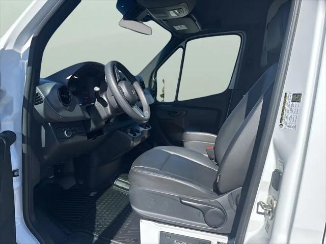 2022 Mercedes-Benz Sprinter 2500 Standard Roof V6