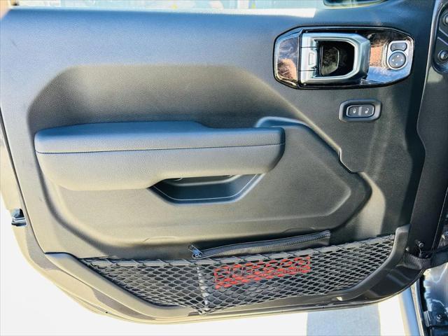 2025 Jeep Wrangler 4-Door Willys 4x4