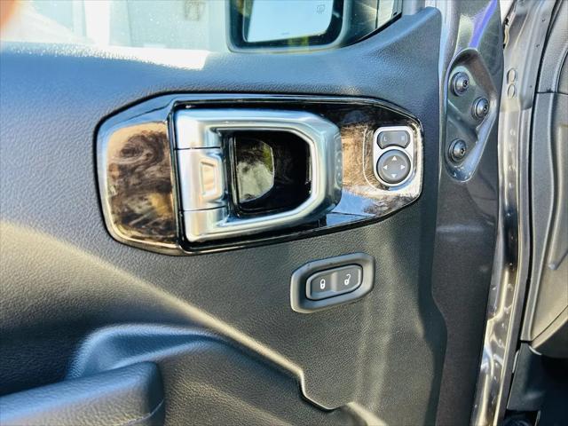 2025 Jeep Wrangler 4-Door Willys 4x4