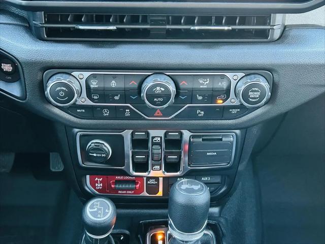 2025 Jeep Wrangler 4-Door Willys 4x4