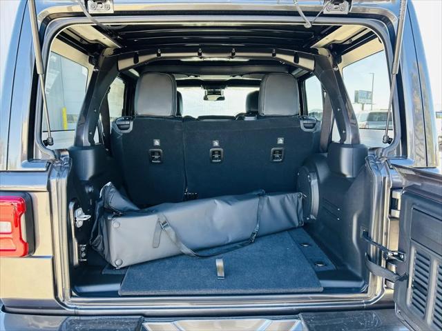 2025 Jeep Wrangler 4-Door Willys 4x4