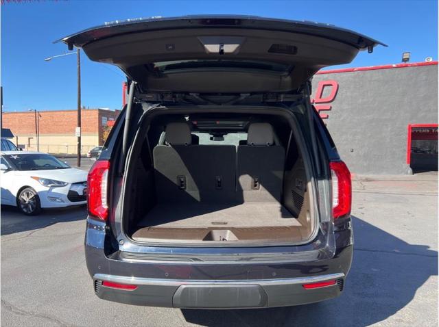 2023 GMC Yukon XL 4WD SLT