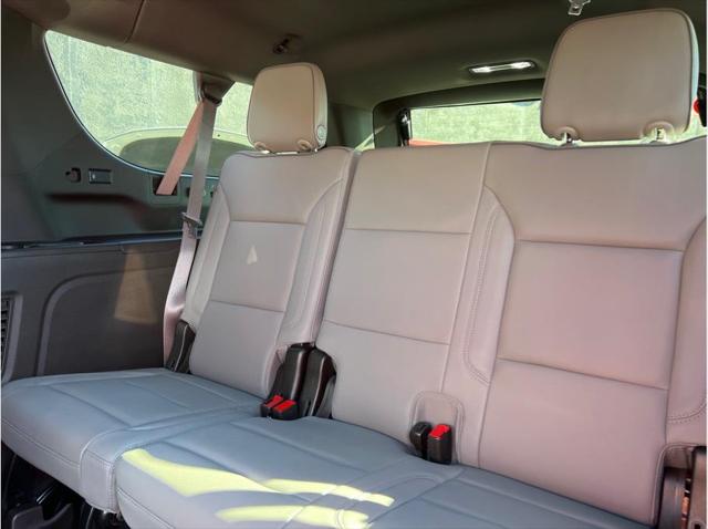 2023 GMC Yukon XL 4WD SLT