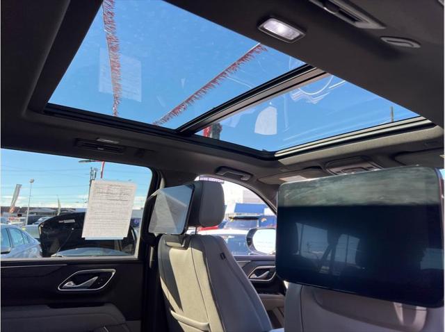 2023 GMC Yukon XL 4WD SLT