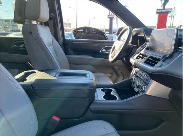 2023 GMC Yukon XL 4WD SLT