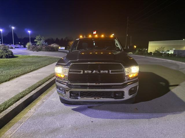 2020 RAM 3500 Big Horn Crew Cab 4x4 8 Box 2020 RAM 3500 Big Horn Crew Cab 4x4 8 Box