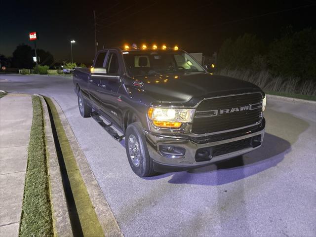 2020 RAM 3500 Big Horn Crew Cab 4x4 8 Box 2020 RAM 3500 Big Horn Crew Cab 4x4 8 Box