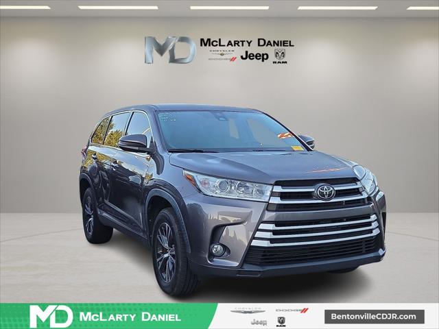 2019 Toyota Highlander LE Plus 2019 Toyota Highlander LE Plus