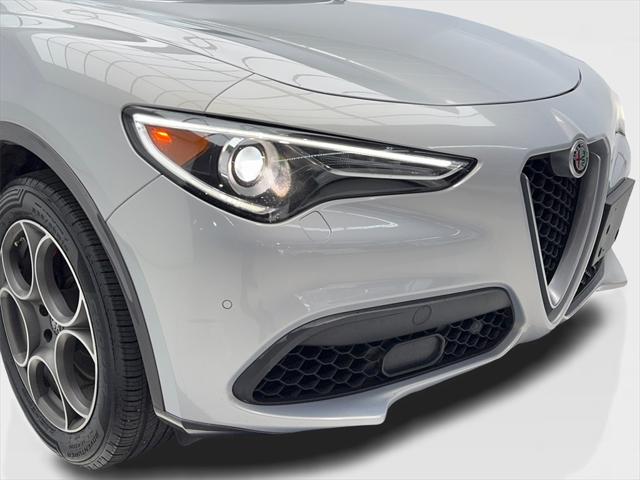2022 Alfa Romeo Stelvio Ti AWD 2022 Alfa Romeo Stelvio Ti AWD