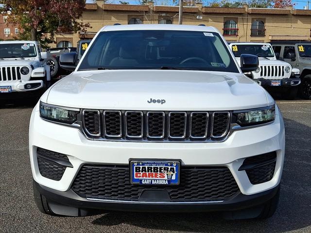 2023 Jeep Grand Cherokee Laredo 4x4 2023 Jeep Grand Cherokee Laredo 4x4