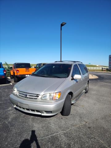 2002 Toyota Sienna LE 2002 Toyota Sienna LE