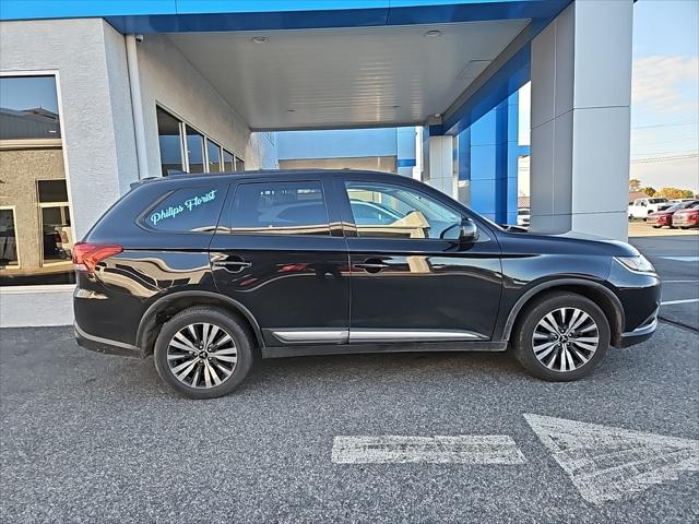 2020 Mitsubishi Outlander ES 2.4 S-AWC 2020 Mitsubishi Outlander ES 2.4 S-AWC