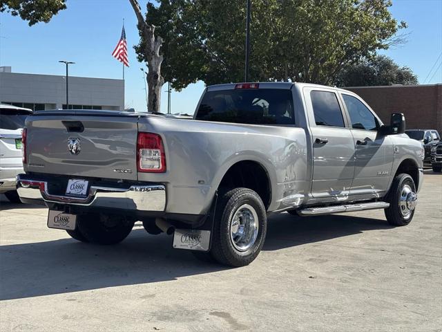 2024 RAM 3500 Big Horn Crew Cab 4x4 8 Box 2024 RAM 3500 Big Horn Crew Cab 4x4 8 Box