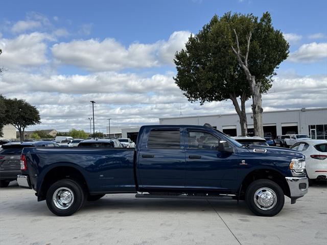 2024 RAM 3500 Tradesman Crew Cab 4x4 8 Box 2024 RAM 3500 Tradesman Crew Cab 4x4 8 Box