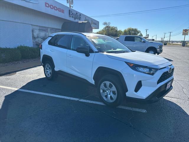 2021 Toyota RAV4 LE 2021 Toyota RAV4 LE
