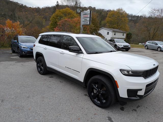 2023 Jeep Grand Cherokee L Altitude 4x4 2023 Jeep Grand Cherokee L Altitude 4x4