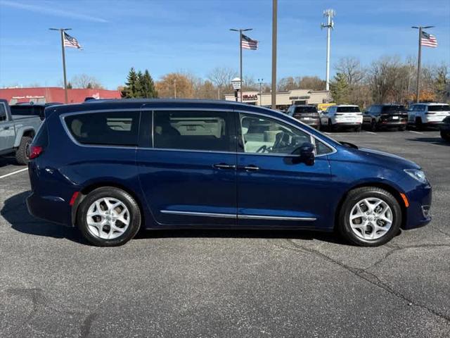 2018 Chrysler Pacifica Touring L 2018 Chrysler Pacifica Touring L