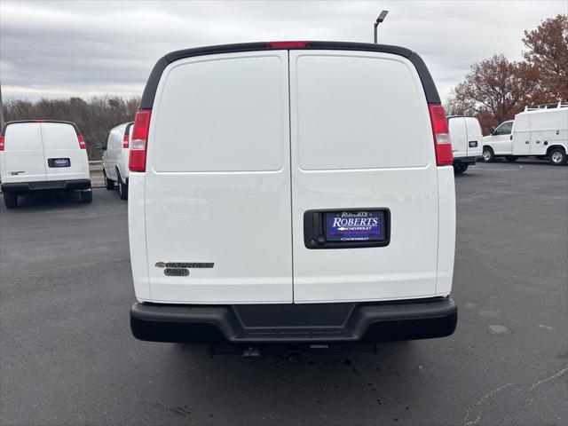 2025 Chevrolet Express Cargo Van RWD 2500 Regular Wheelbase WT