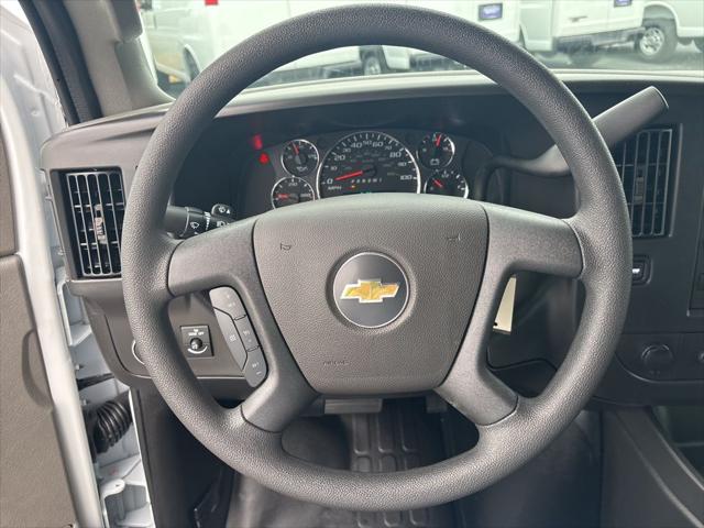 2025 Chevrolet Express Cargo Van RWD 2500 Regular Wheelbase WT