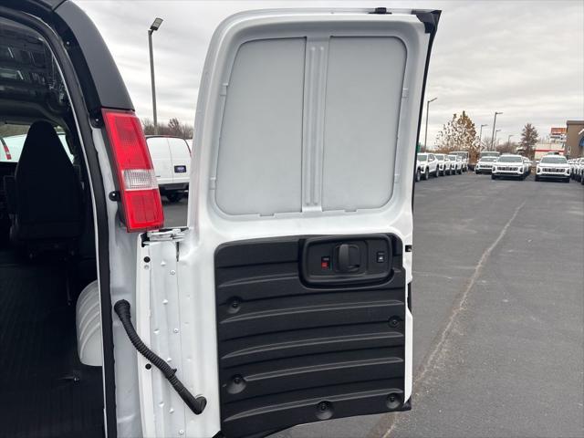 2025 Chevrolet Express Cargo Van RWD 2500 Regular Wheelbase WT