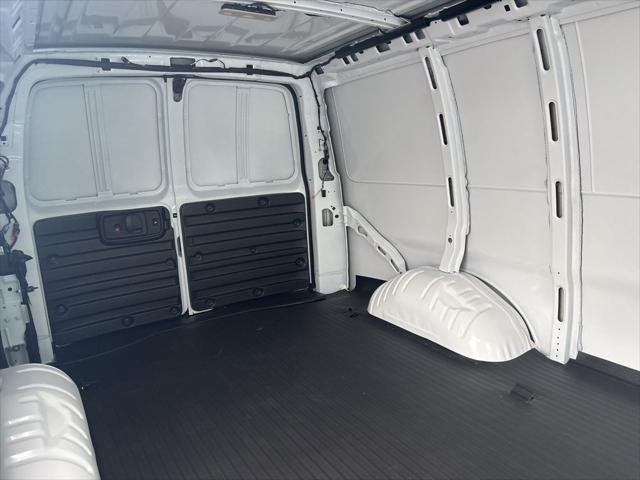 2025 Chevrolet Express Cargo Van RWD 2500 Regular Wheelbase WT