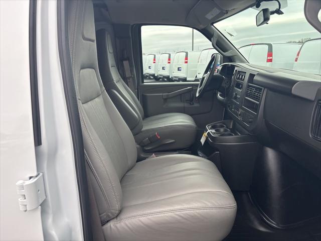 2025 Chevrolet Express Cargo Van RWD 2500 Regular Wheelbase WT