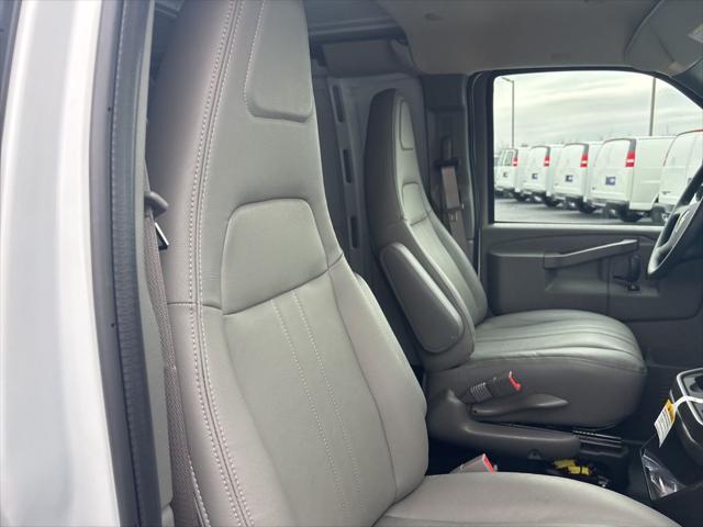 2025 Chevrolet Express Cargo Van RWD 2500 Regular Wheelbase WT