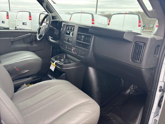 2025 Chevrolet Express Cargo Van RWD 2500 Regular Wheelbase WT