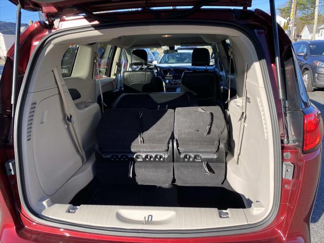 2020 Chrysler Voyager L