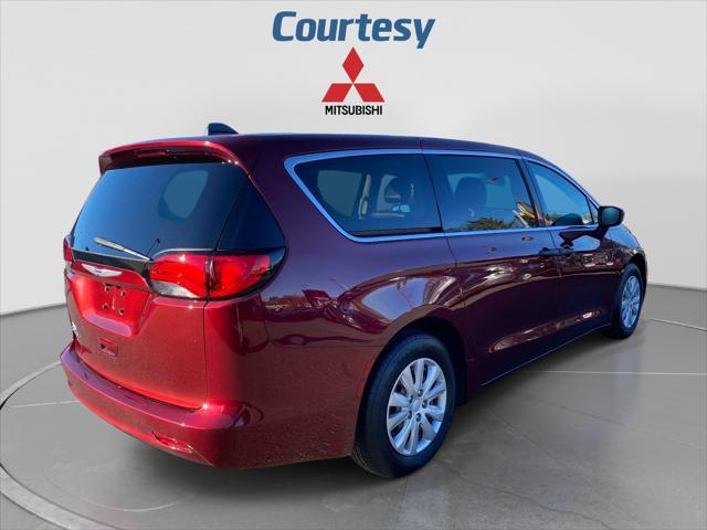 2020 Chrysler Voyager L