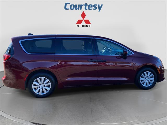 2020 Chrysler Voyager L