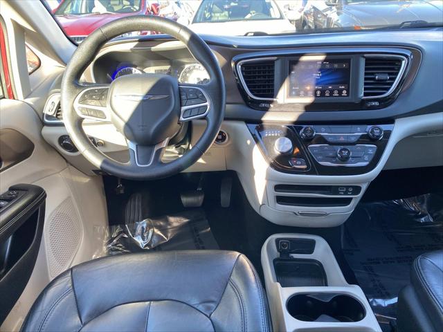 2020 Chrysler Voyager L