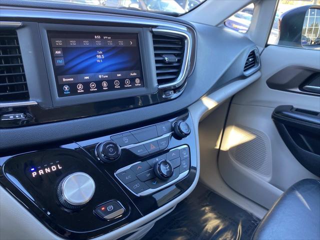 2020 Chrysler Voyager L