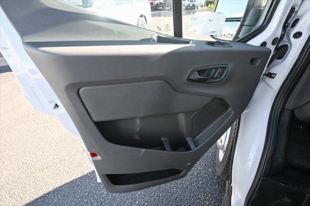 2025 Ford Transit Cargo Van Base