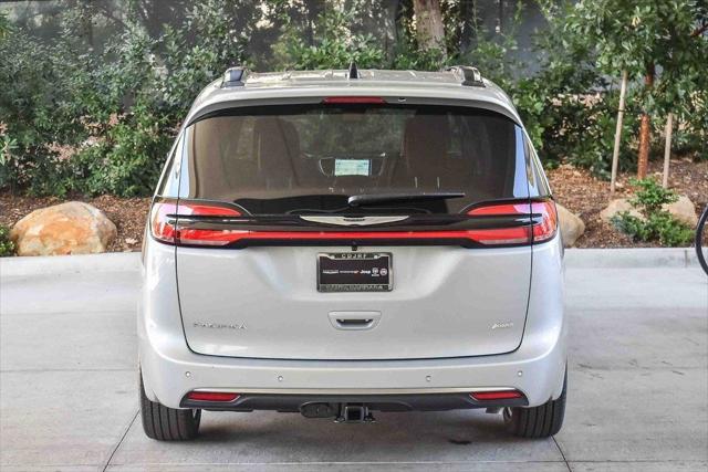 2026 Chrysler Pacifica Pinnacle AWD