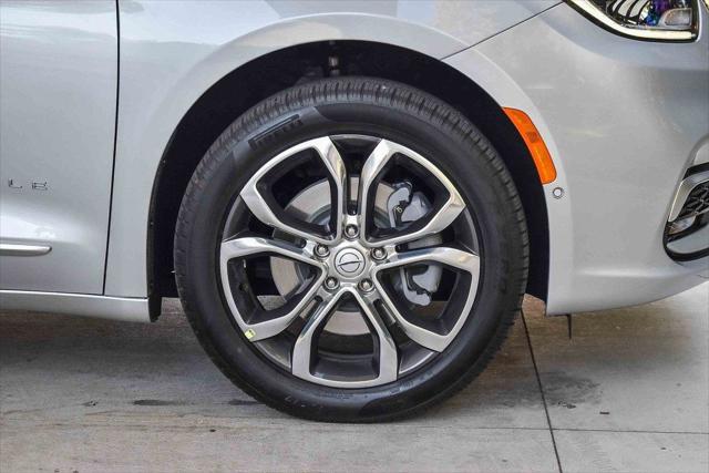 2026 Chrysler Pacifica Pinnacle AWD