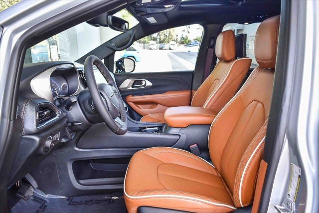 2026 Chrysler Pacifica Pinnacle AWD