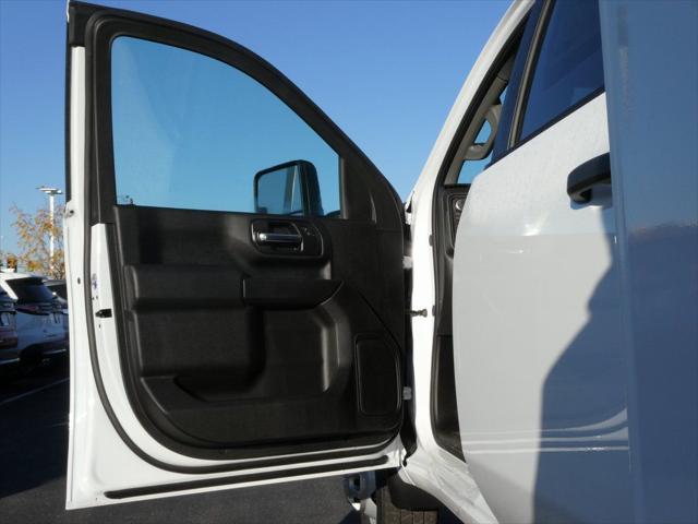 2025 GMC Sierra 3500HD Pro