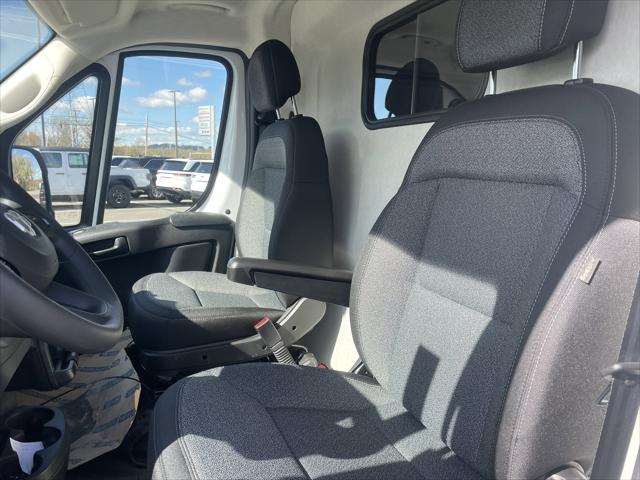 2026 Ram ProMaster Cargo Van SLT