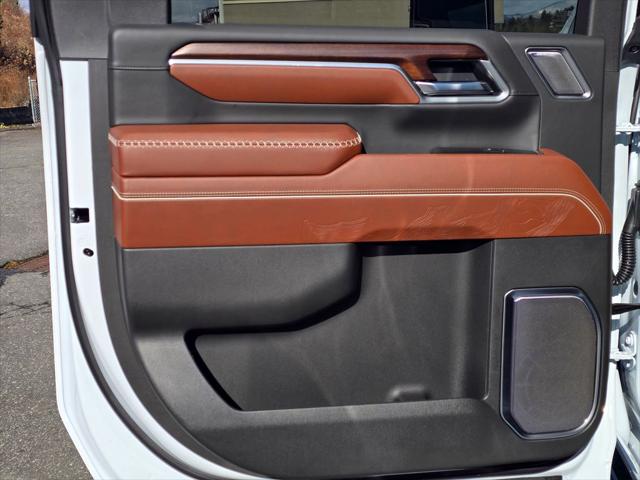 2026 GMC Sierra 2500HD Crew Cab, Standard Bed, Denali Ultimate, 4WD