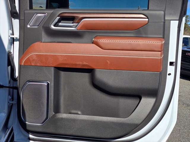 2026 GMC Sierra 2500HD Crew Cab, Standard Bed, Denali Ultimate, 4WD