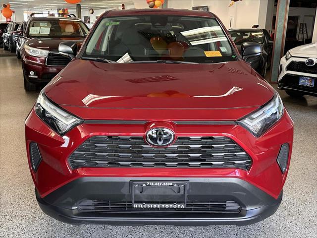 2024 Toyota RAV4 LE [5]