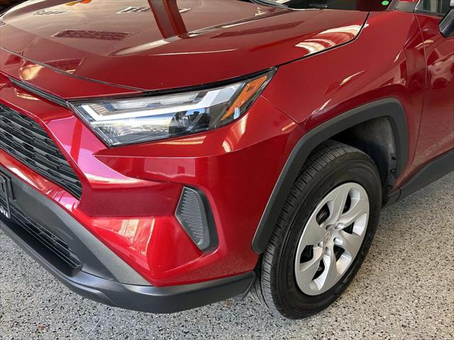 2024 Toyota RAV4 LE [7]