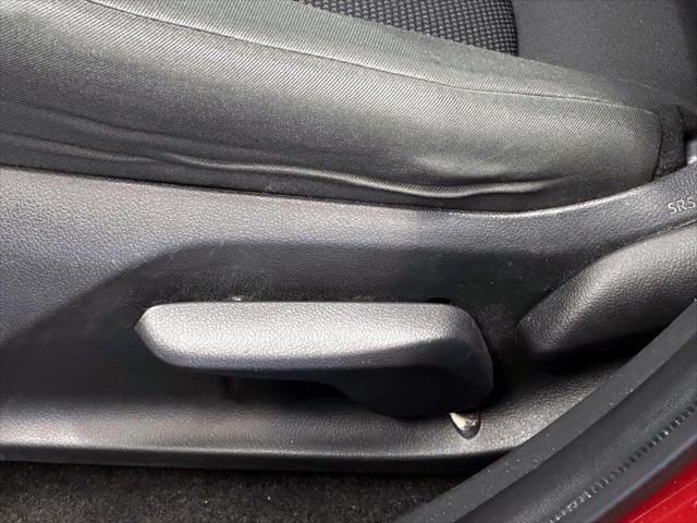 2024 Toyota RAV4 LE [11]