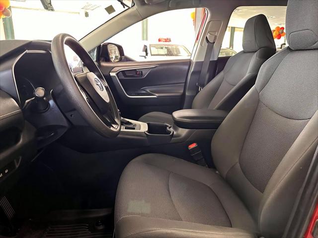 2024 Toyota RAV4 LE [12]