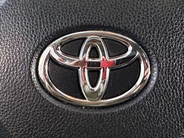 2024 Toyota RAV4 LE [21]