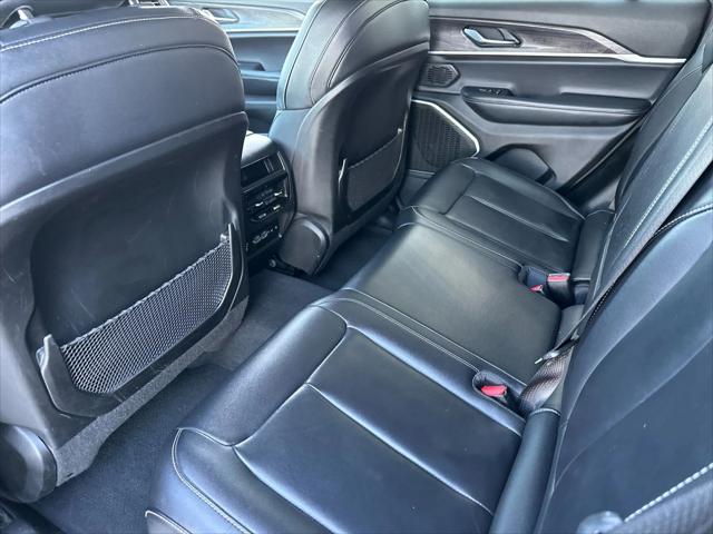 2022 Jeep Grand Cherokee Limited 4x2