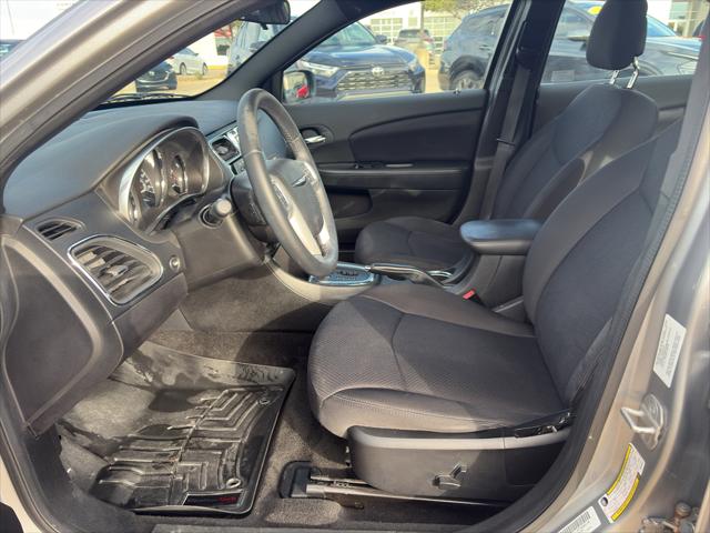 2013 Chrysler 200 Touring