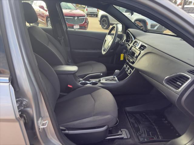 2013 Chrysler 200 Touring