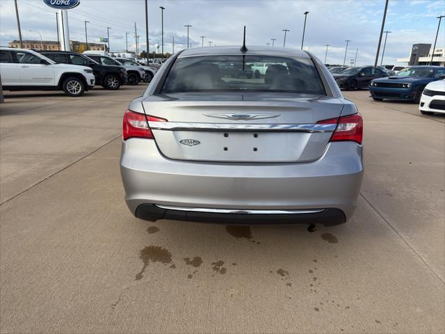 2013 Chrysler 200 Touring